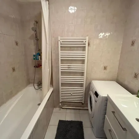 Amazing 1 Bedroom, 30sec From Arc De Triomphe * Париж